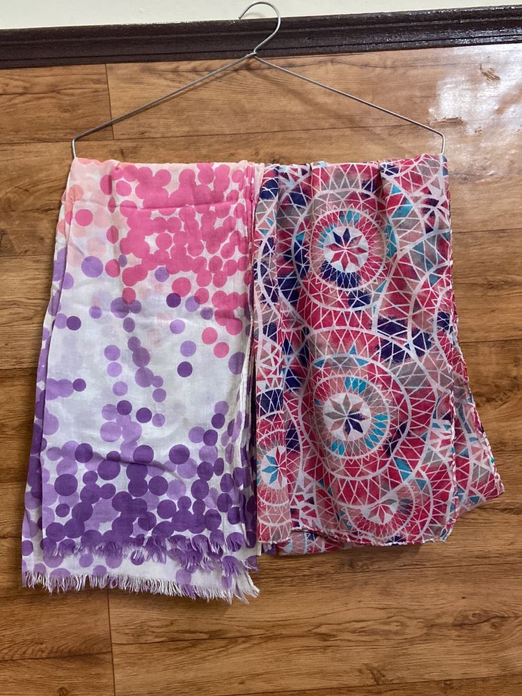 Pack Of 2 Stoles