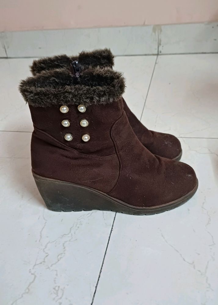 👢 Boot Brown