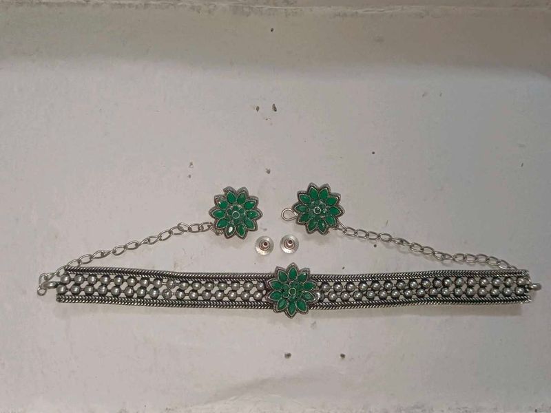 Green Stone Choker & Earings Set