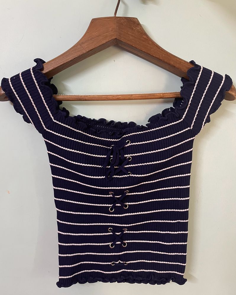 Striped Navy Blue Off-Shoulder Top💙