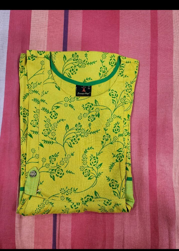 Cotton Feeding Kurti Like New Condition