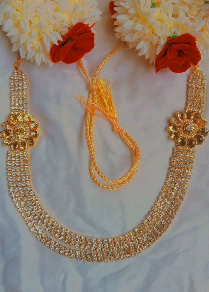 Golden Colour Necklace For Women Beautiful Design