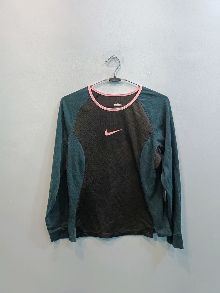 🇺🇲 Vintage Nike Imported Tshirt