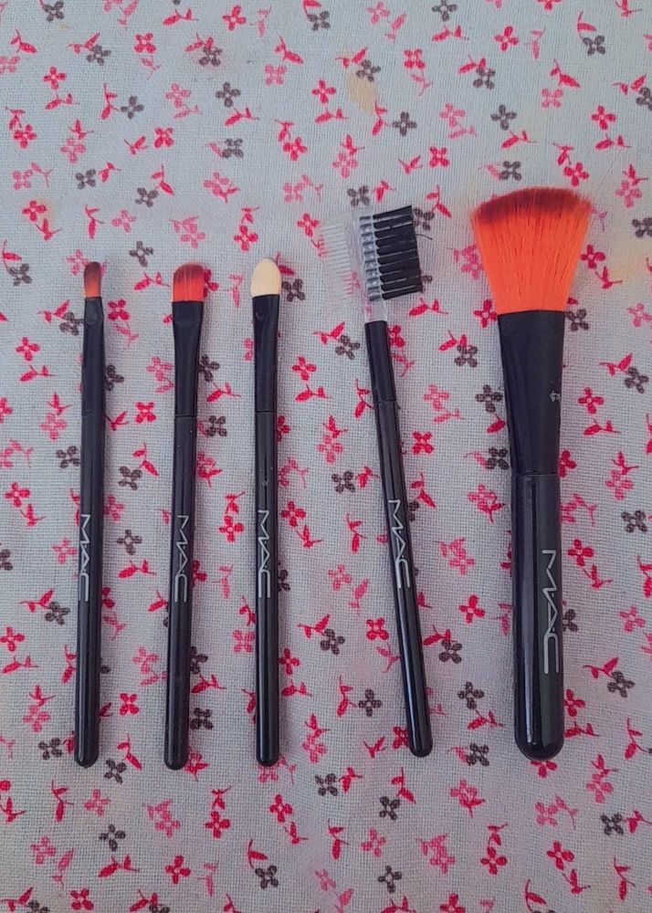 Makeup Brushes