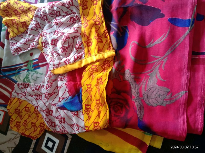 Printed Floral Multi-coloured Saree