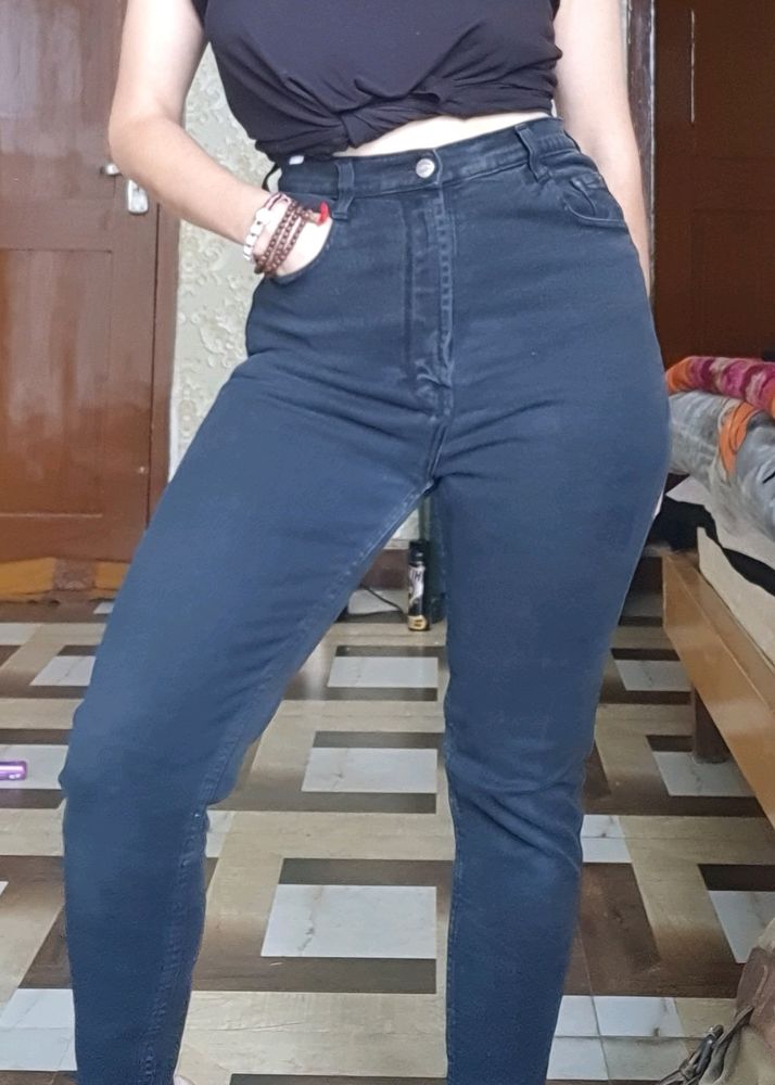 Slim Highwaist Mom Jeans