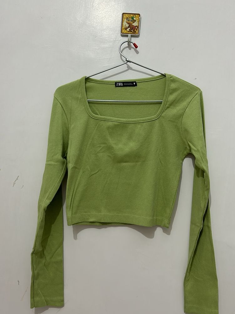 Green Fitted Crop Top