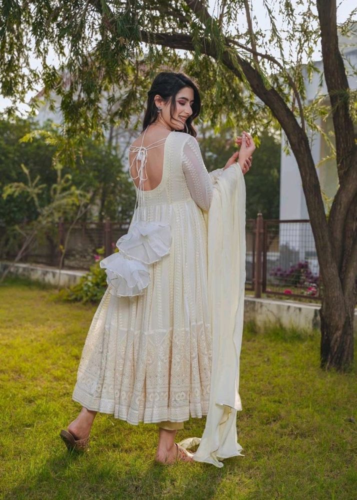 New Stayle Pakistani Poshaq Dresses Beautiful Dres