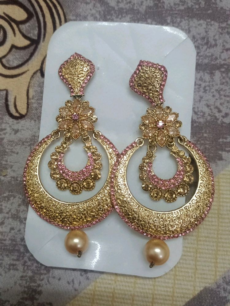 GOLD PLATED EARRINGS