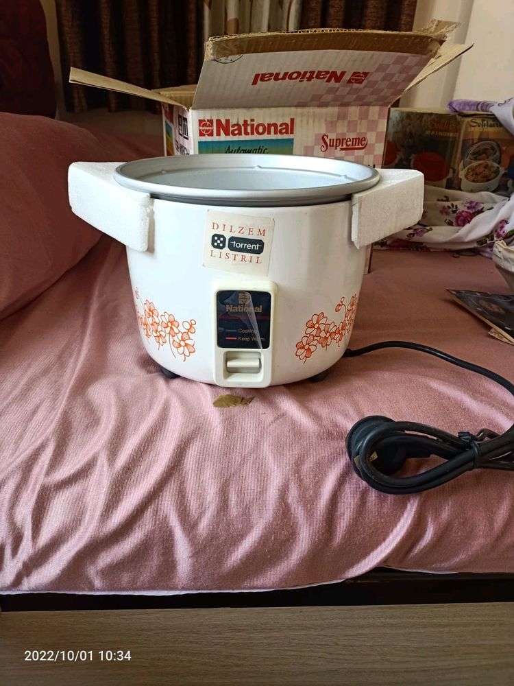 Rice Cooker 4.4 L