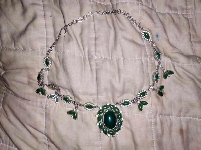 Gorgeous Green necklace