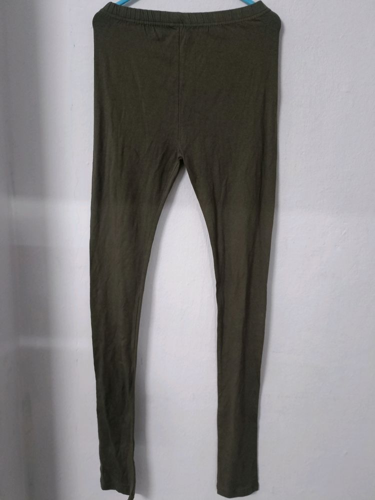 Green Leggings Size 42