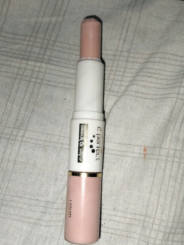 HUDA MATTE ME 2IN1 Concealer & Liquid Makeup