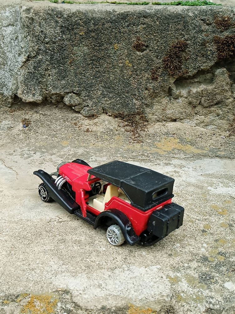 Toy Car RoyalRules