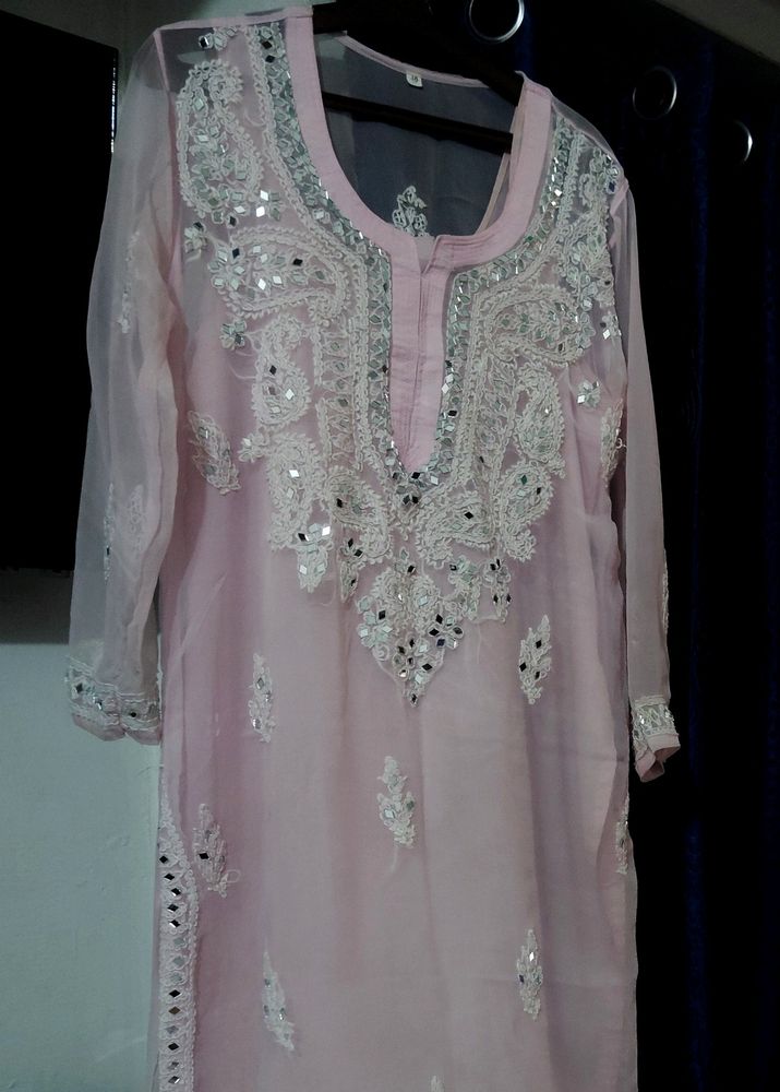 Lucknowi Chikankari Kurta With Inner Size issue