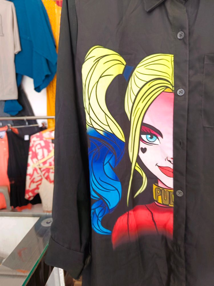 BLACK LONG SHIRT WITH HARLEY QUINN PRINT