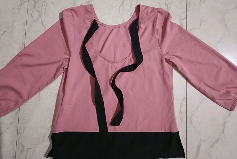 Baby Pink Knot Top!