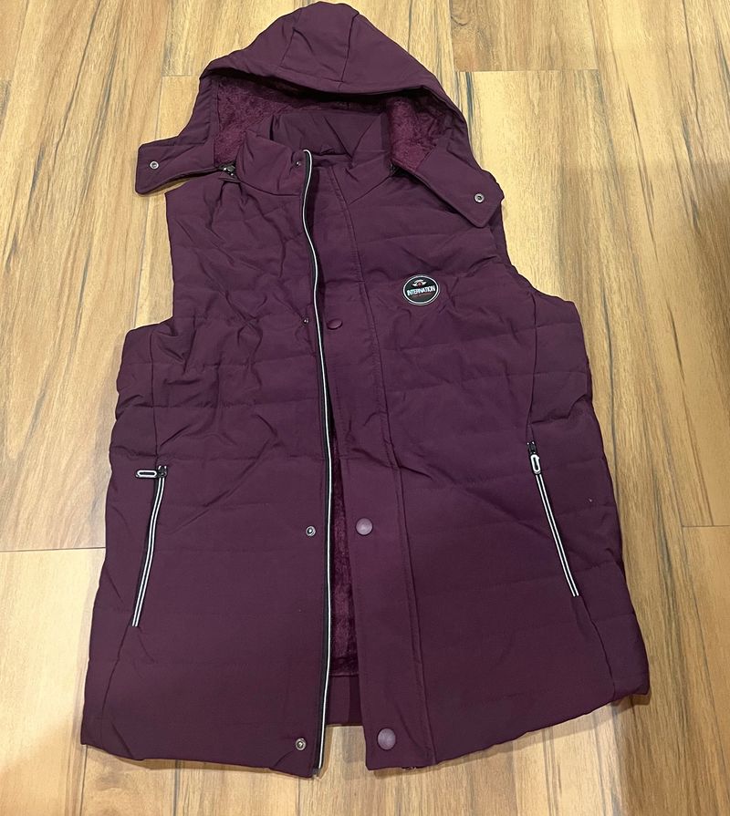 brand new mens sleeveless jacket with hoodie