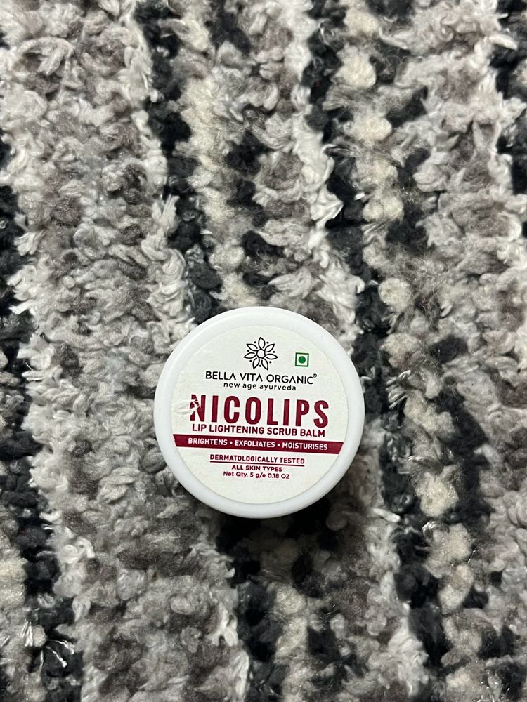 Bella Vita Organic Nicolips Lip Scrub Balm