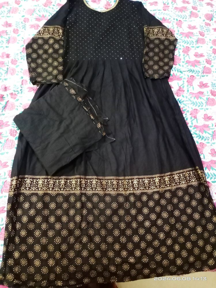 Black Anarkali Kurta With Dupatta