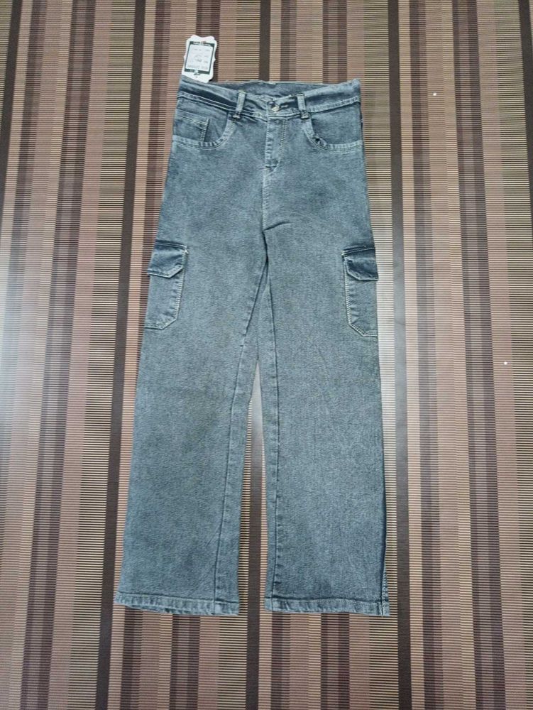 DG-131  Size 28Cago Straight