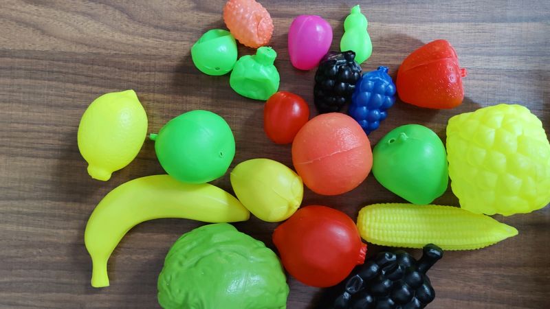 Plastic Fruit & Vegetables Toys