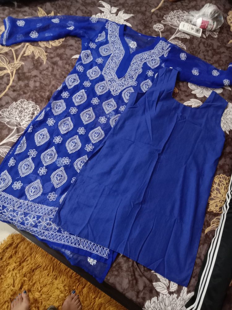 Chikankari Straight Kurti