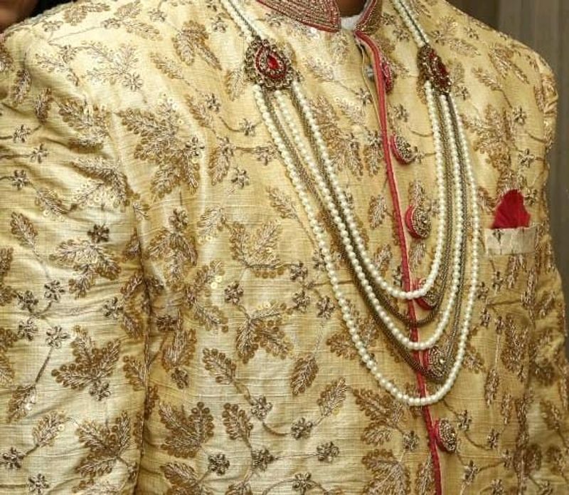 Men Sherwani