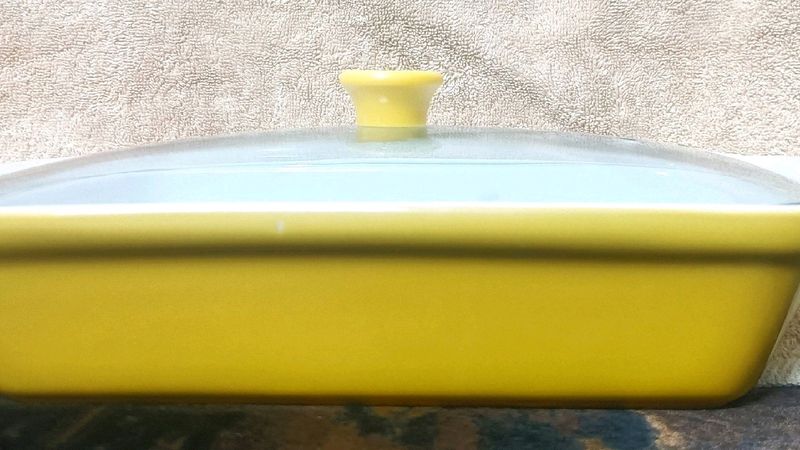 Ceramic Rectangular serving dish with glass lid