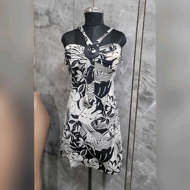 Black & White Printed Still Dress