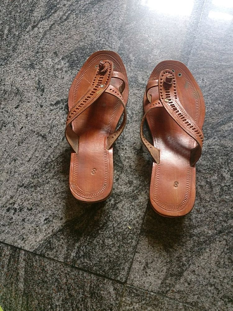 Kholapuri Chappal