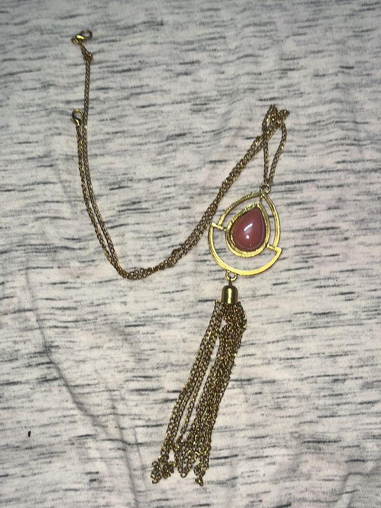 Long Chain With pink Pendant