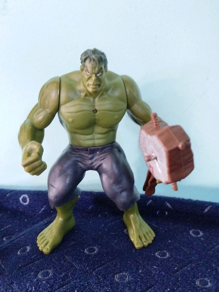 Avenger Hulk Action Figure with a Weapon Toy