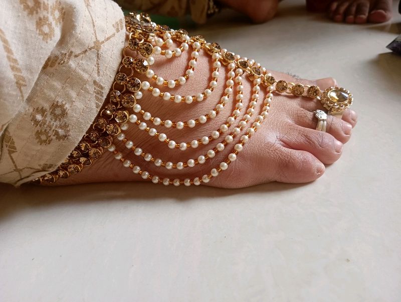 Toe Anklet/ Pair Bindiya