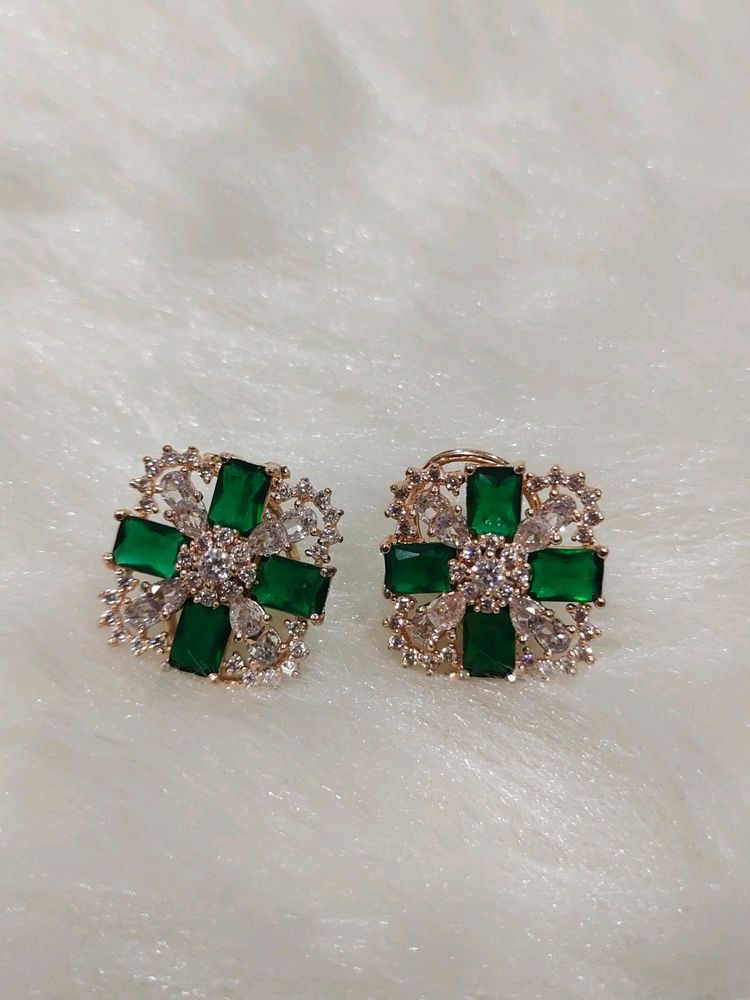 Emerald Stone Earing