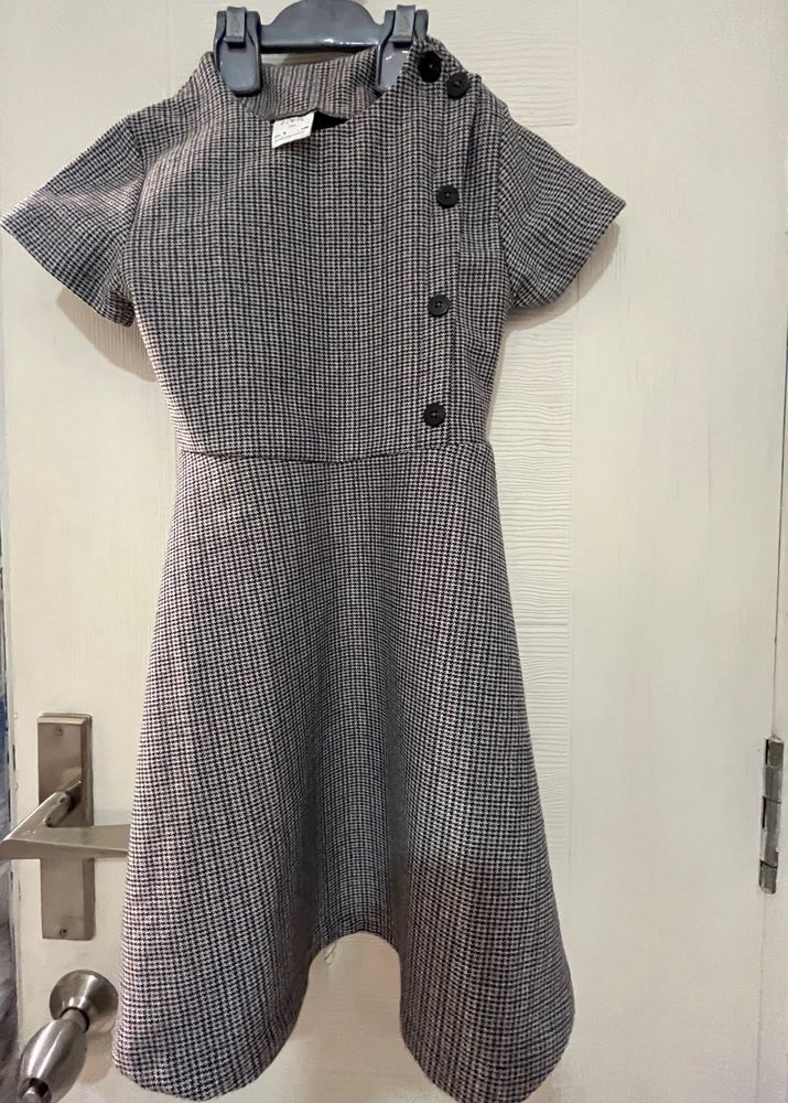 Brand New ZARA Dress For Girls 6-8