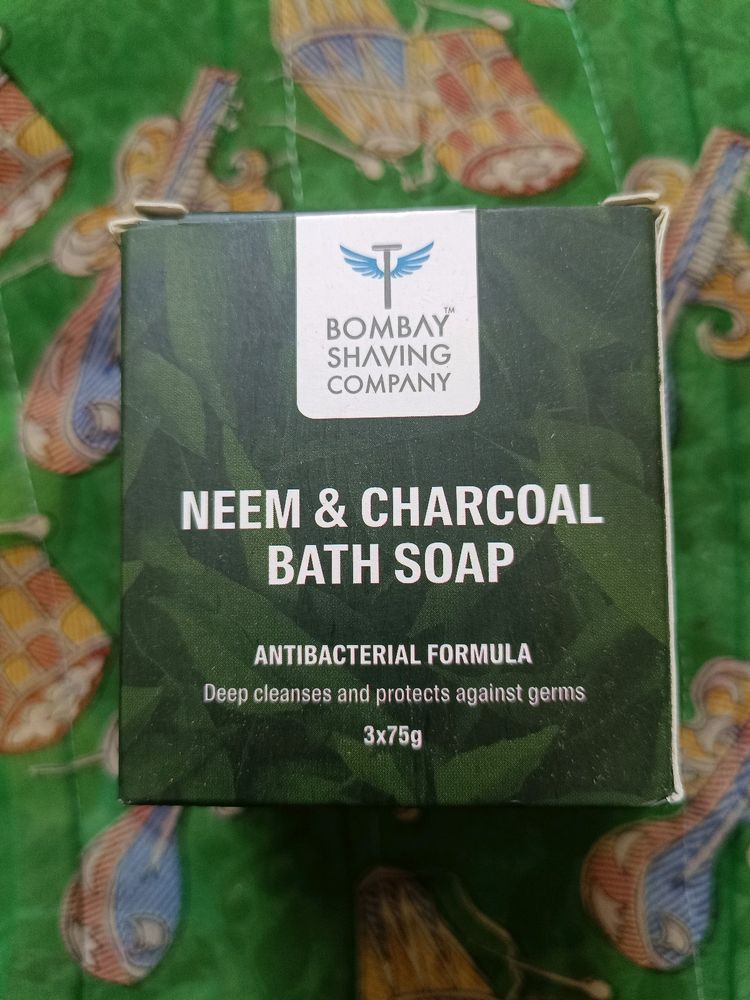 Bombay Shaving Company Neem & Charcoal Soap