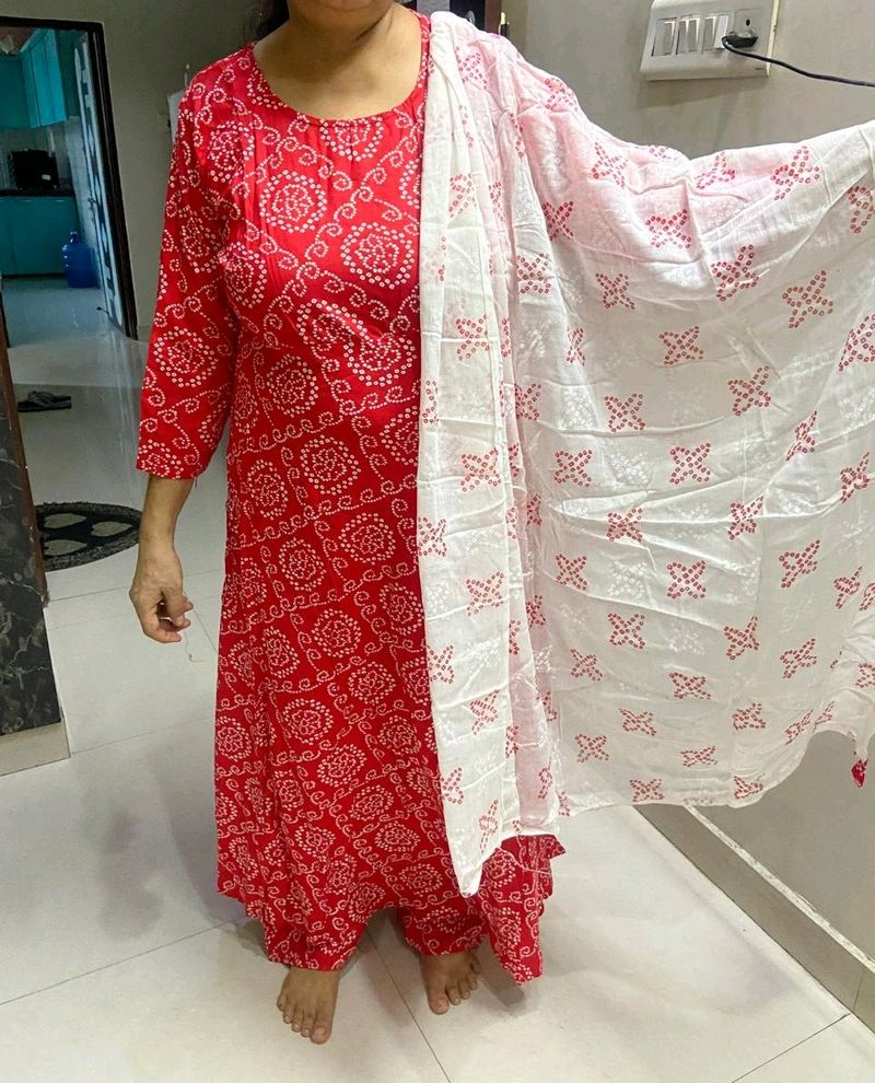 Red Bandej Plazzo With Dupatta