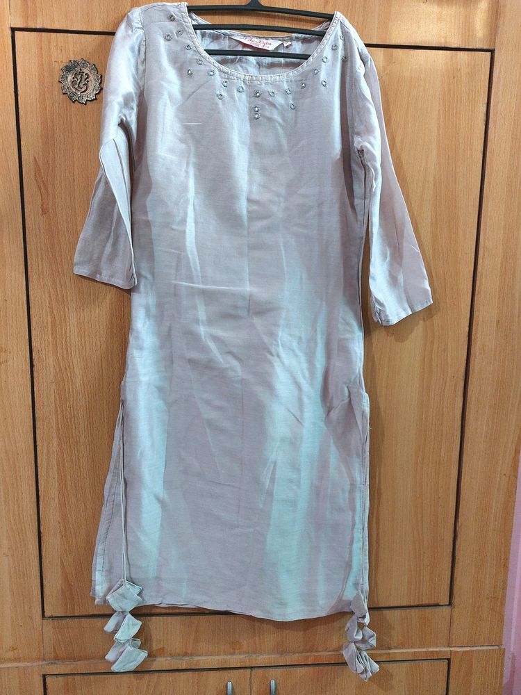 Women Grey Chanderi Silk Kurta