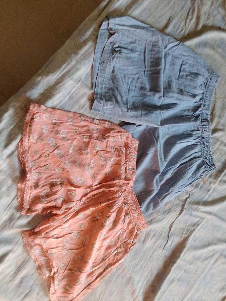 New Combo Of Two Shorts For Women