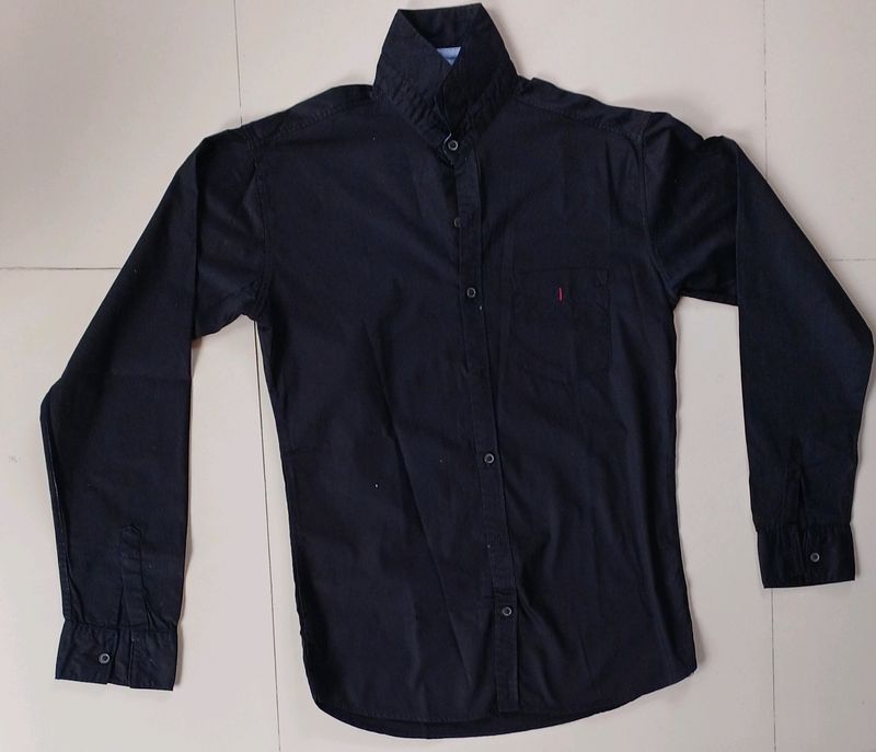 Men's shirt