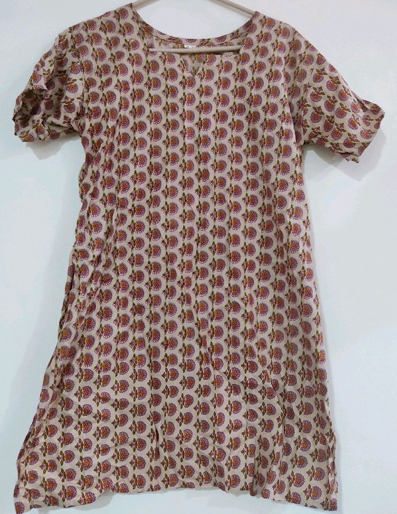 Pretty Floral Print Kurti