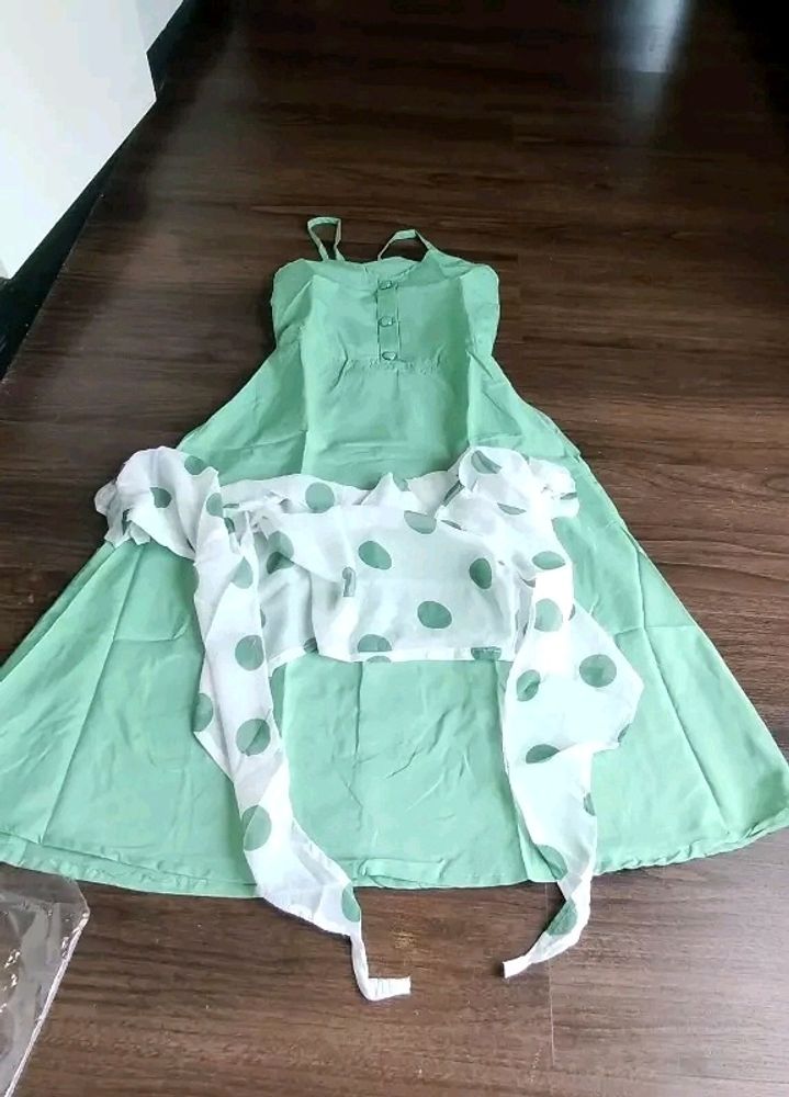 💚Half Sleev Dress With Polka Dot Srug💚