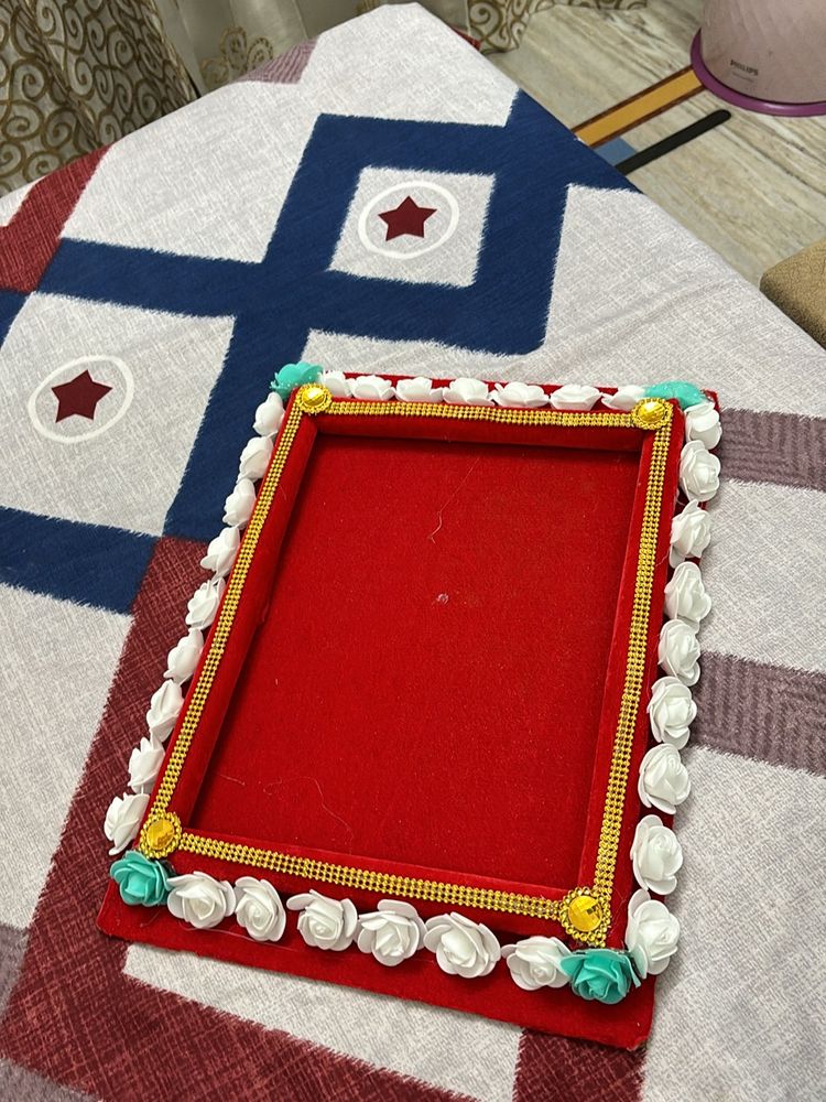 Red Velvet Dry Fruit Packing Tray