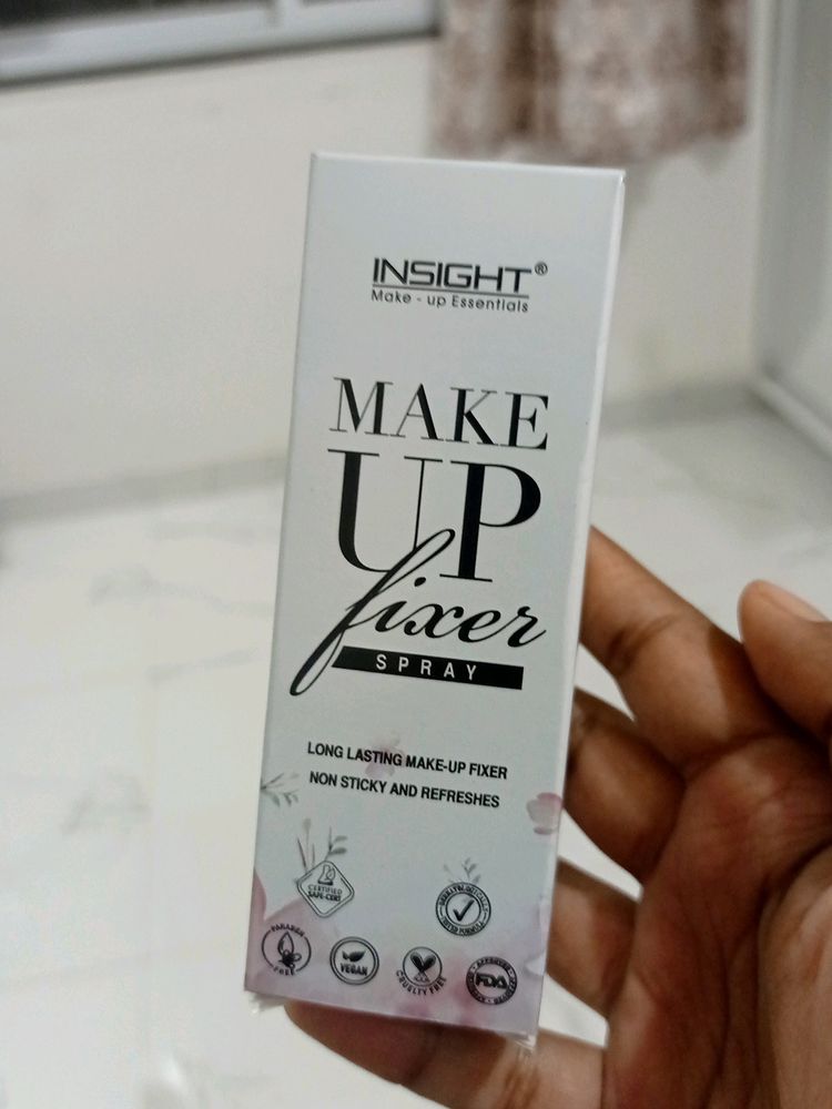 Insights Makeup Fixer!