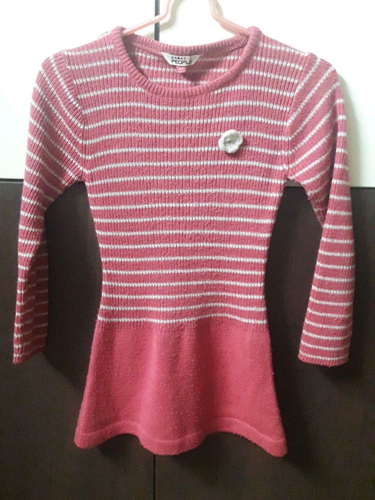 Sweater for girls ( 5 to 6 years)