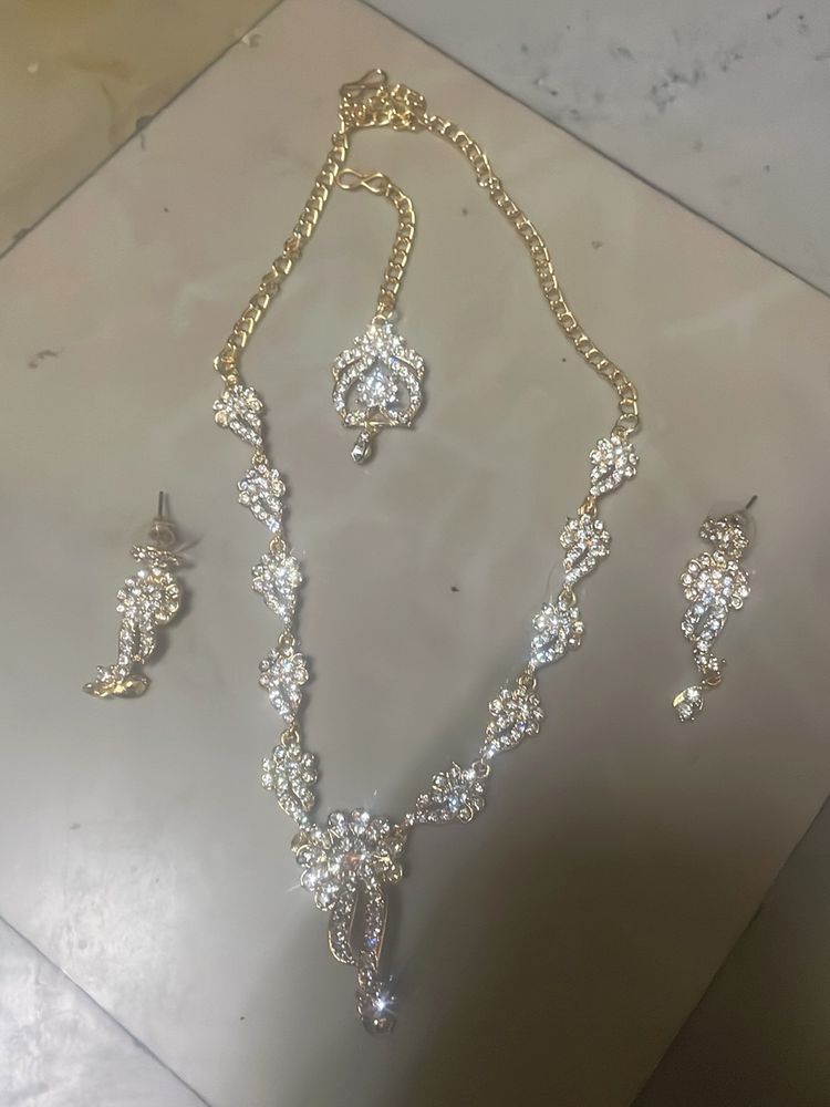 Necklace Set