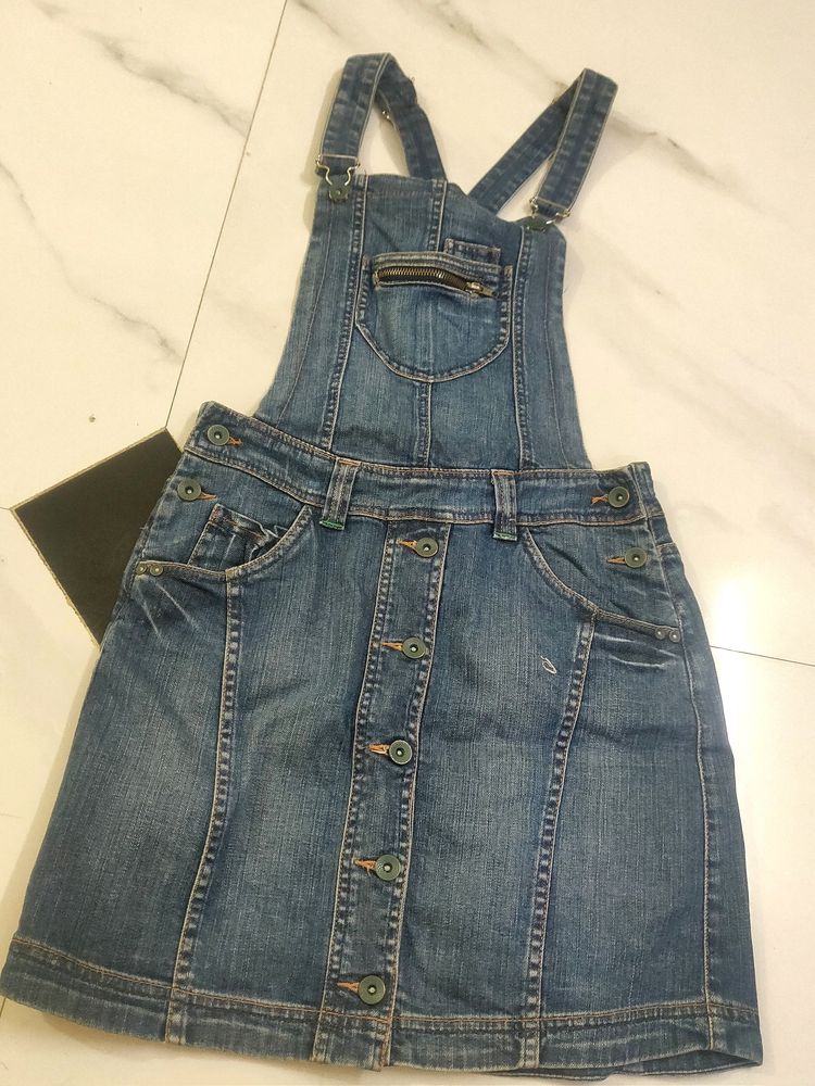 Dungaree