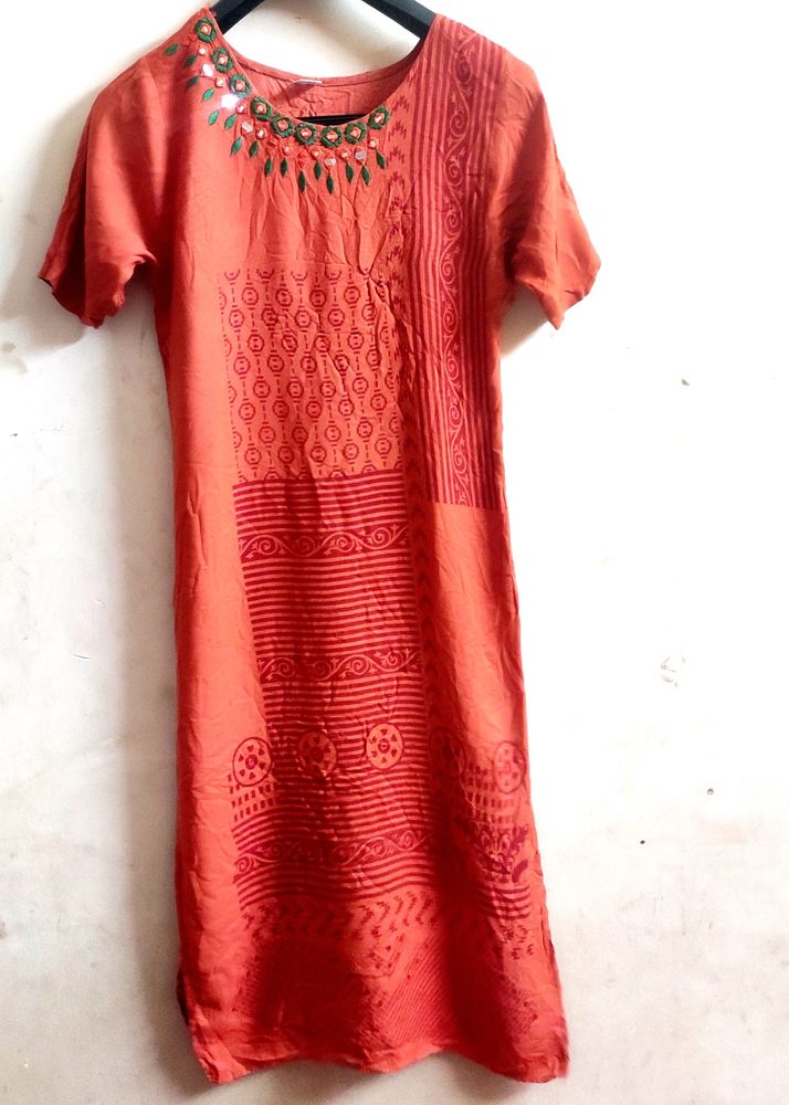 Woman Orange 🧡 kurtas, Size Xl