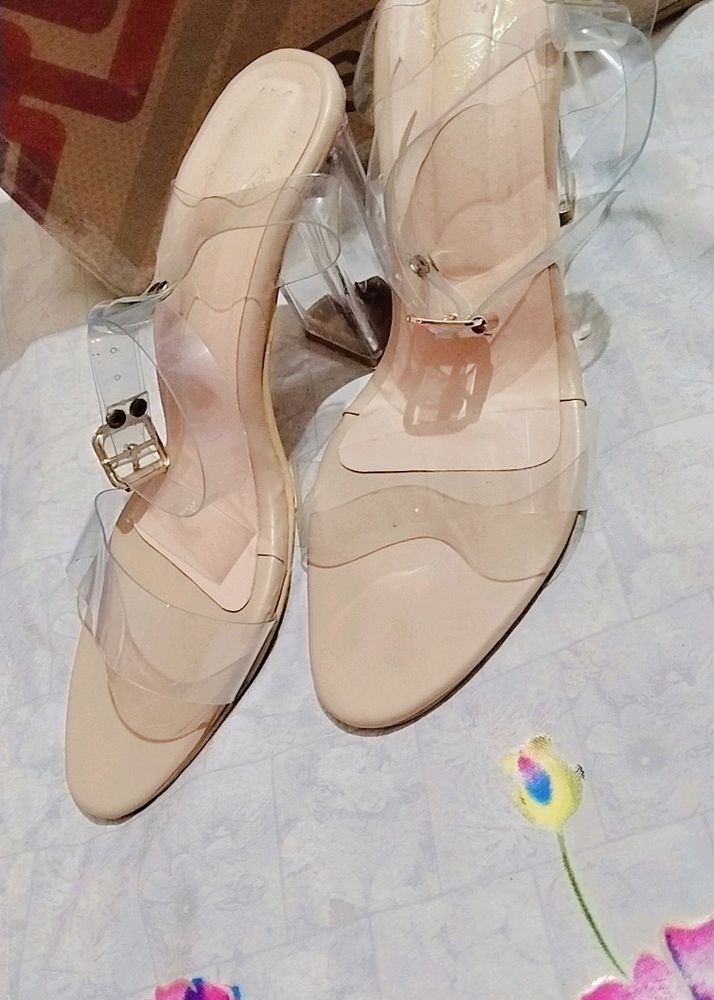 Shoetopia Nude Glass Heels. 👠 ✨